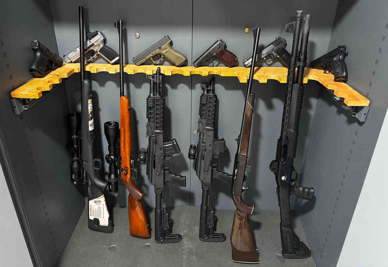 Închiriere arme